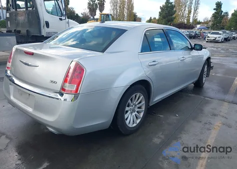 2012 Chrysler 300 z USA, uszkodzony, nr VIN 2C3CCAAG5CH192350